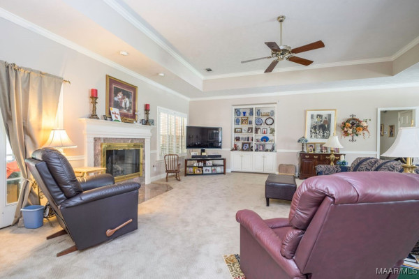 506 Pinetree Lane