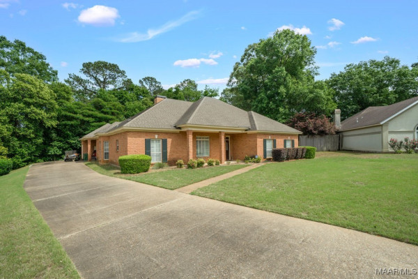 506 Pinetree Lane