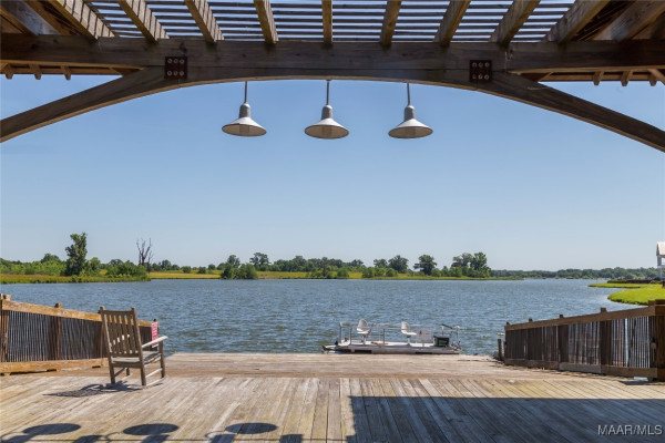 261 Northlake Street