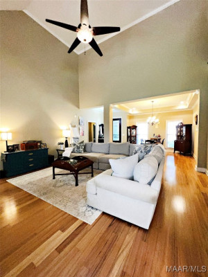 18 S Dogwood Terrace