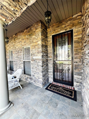 18 S Dogwood Terrace