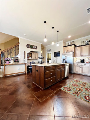 18 S Dogwood Terrace