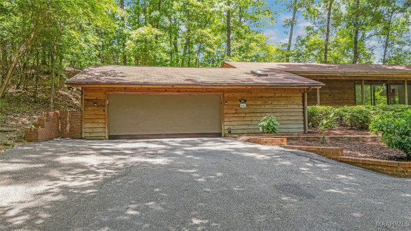 804 Otter Track Road
