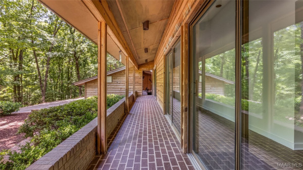 804 Otter Track Road