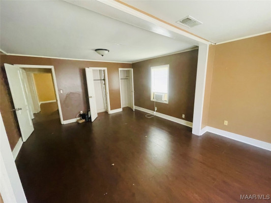 4097 Narrow Lane Road