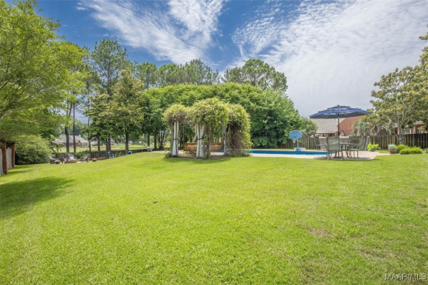 9600 HEATHROW Drive