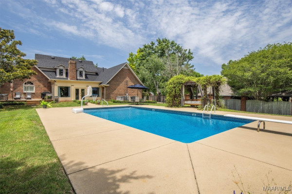 9600 HEATHROW Drive