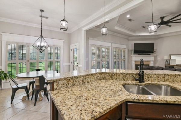 541 JASMINE Trail