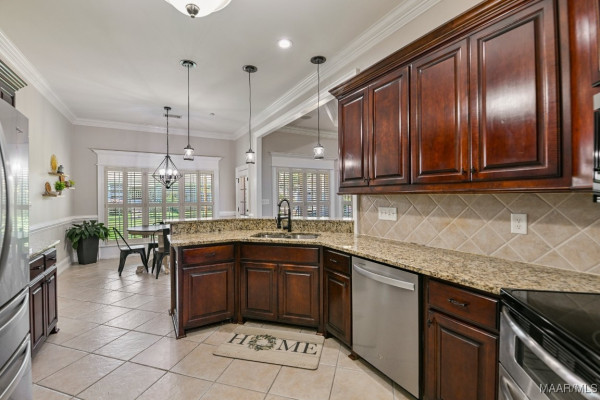 541 JASMINE Trail