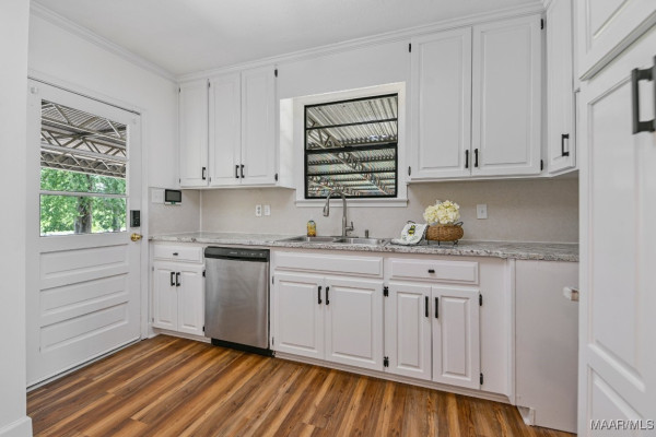 1582 W Old Hayneville Road