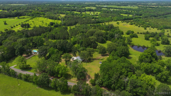 1582 W Old Hayneville Road