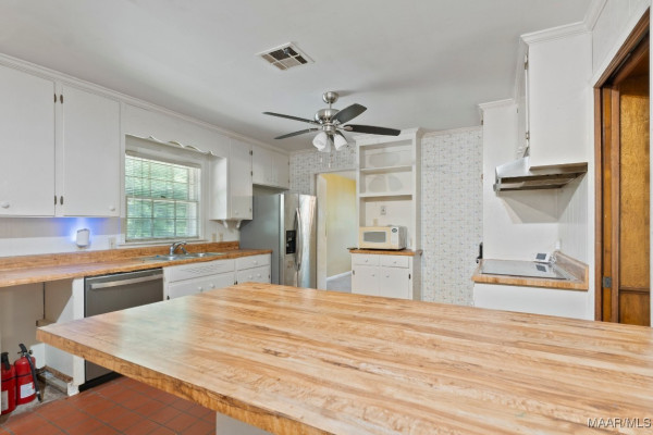 3158 PARTRIDGE Lane