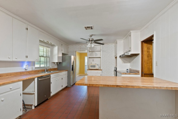 3158 PARTRIDGE Lane
