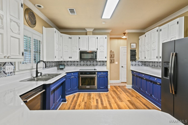 106 Wood Vale Drive