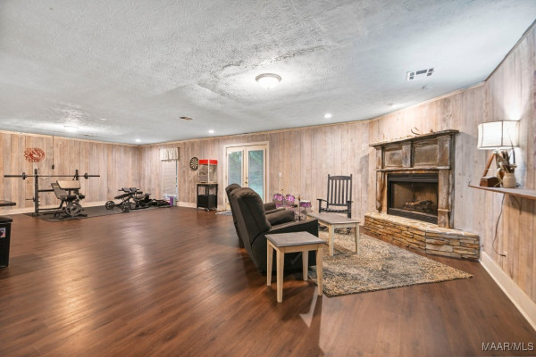 106 Wood Vale Drive