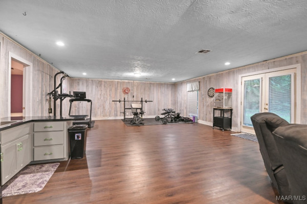 106 Wood Vale Drive