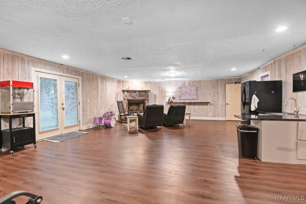 106 Wood Vale Drive