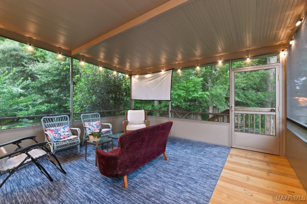 106 Wood Vale Drive