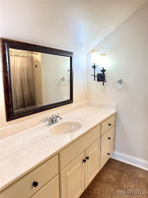 1112 Carston Point Circle