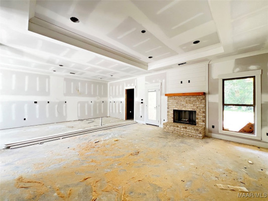 22 Mockingbird Lane