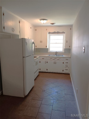 3215 FAIRFAX Road