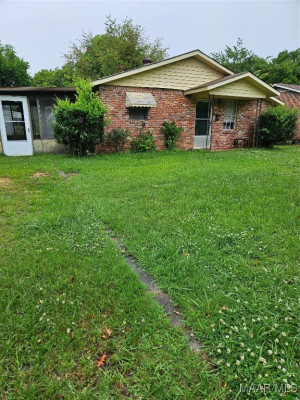 2017 Winona Avenue