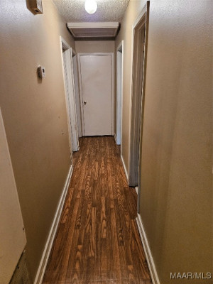 2017 Winona Avenue