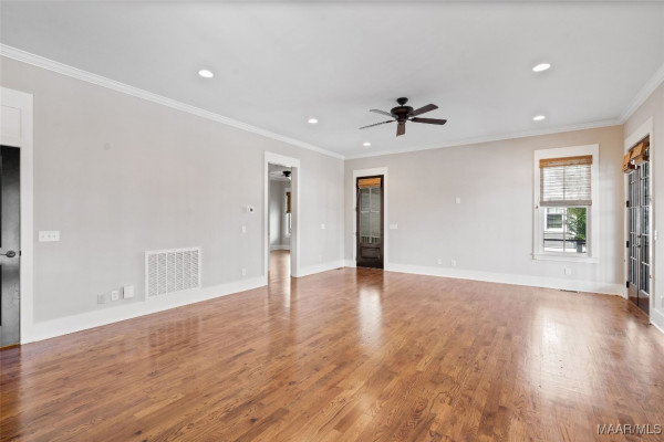 39 Crescent Park