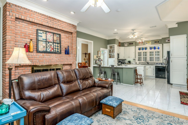 8054 Lakeridge Drive