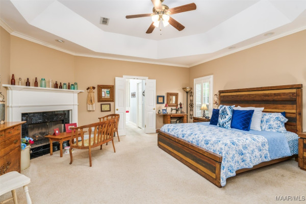 8054 Lakeridge Drive