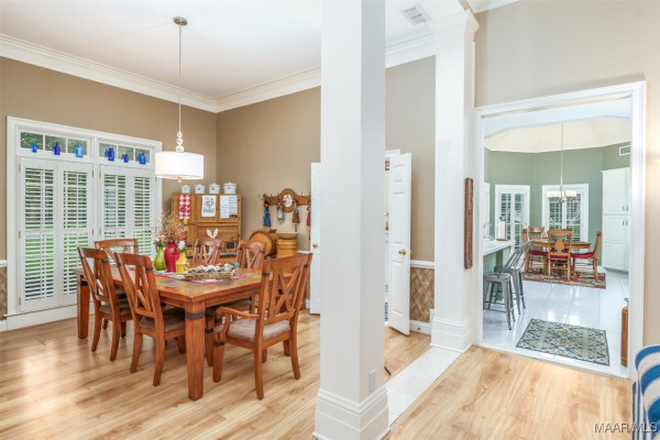 8054 Lakeridge Drive