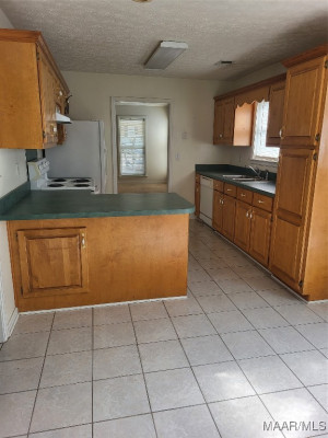 221 JAMES Drive