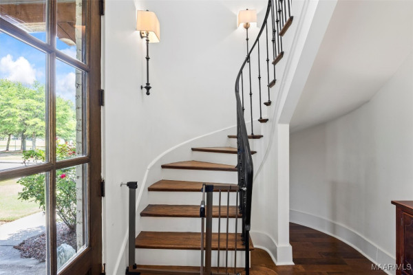 3644 Lockwood Lane