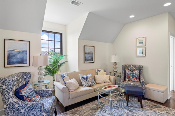 3644 Lockwood Lane