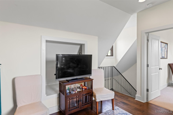3644 Lockwood Lane