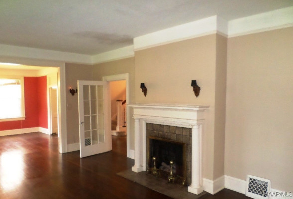 812 E Fairview Avenue