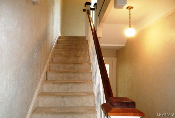 812 E Fairview Avenue