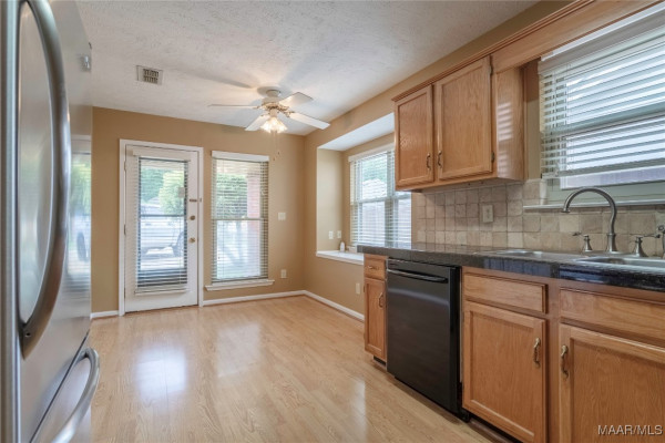 464 Caldwell Place