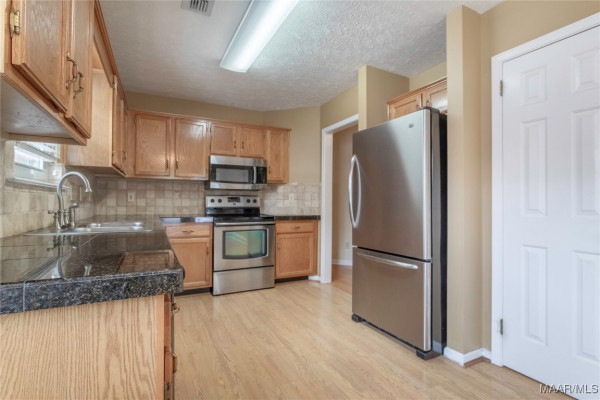 464 Caldwell Place