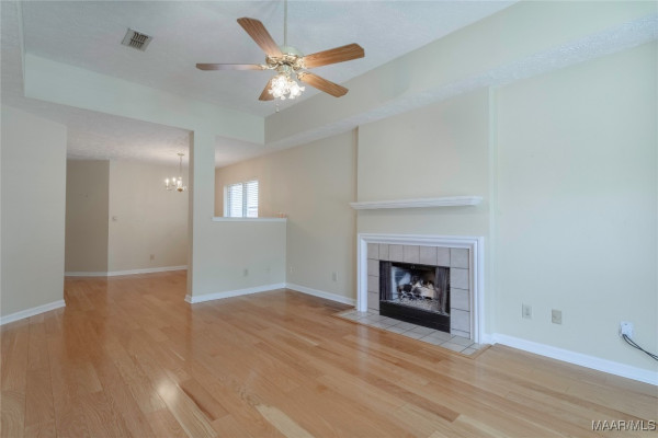 464 Caldwell Place