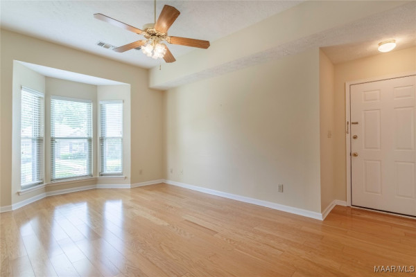 464 Caldwell Place