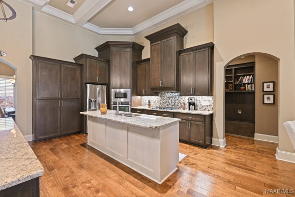 8612 BIRCHWOOD Court