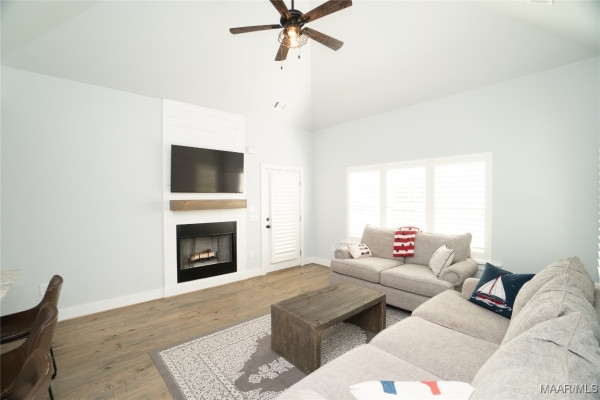 153 Whisper Trace