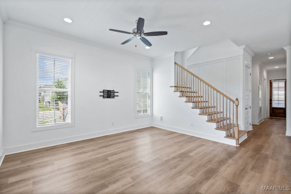 225 Northlake Street