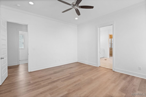 225 Northlake Street