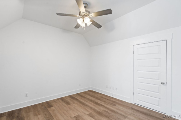 225 Northlake Street