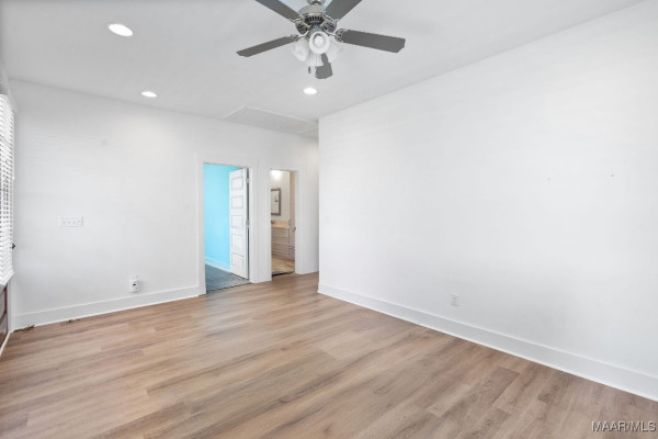 225 Northlake Street
