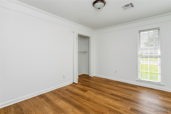2137 EDINBURGH Drive