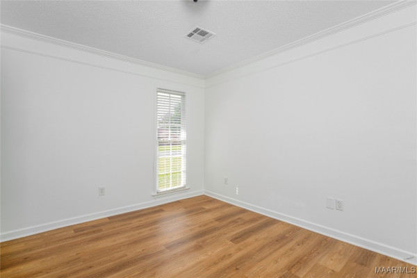 2137 EDINBURGH Drive