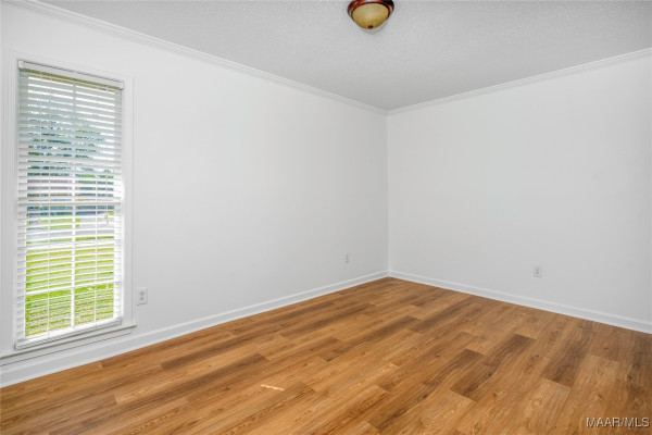 2137 EDINBURGH Drive